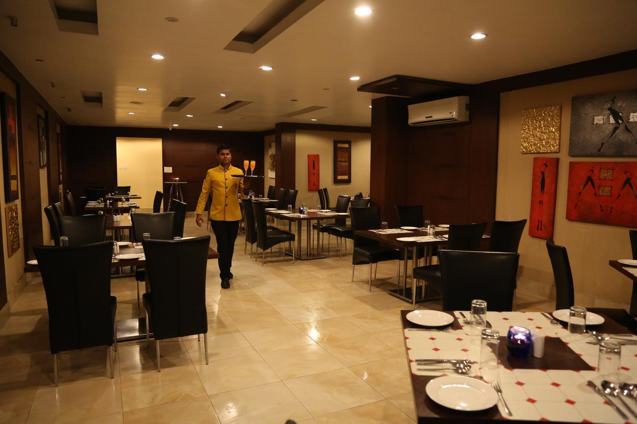 Jorhāt Hotel Md'S Continental מראה חיצוני תמונה