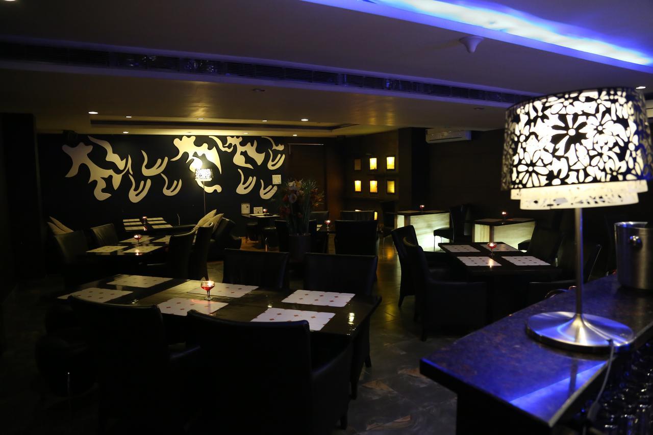 Jorhāt Hotel Md'S Continental מראה חיצוני תמונה